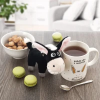 Hrnček 0,39L porcelánový + hračka
