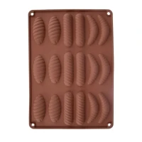 Forma na pečenie Labky 18 mix