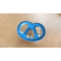 Vykrajovačka na praclíky s pružinou